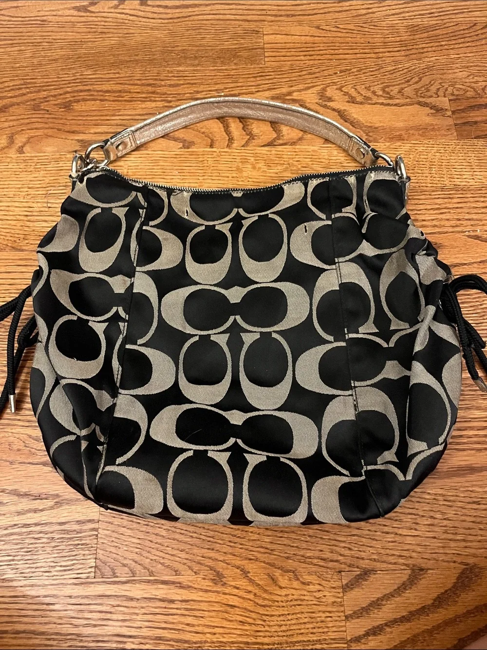 Coach Vintage Poppy Signature C Hobo Bag Black Silver FUC #F15319